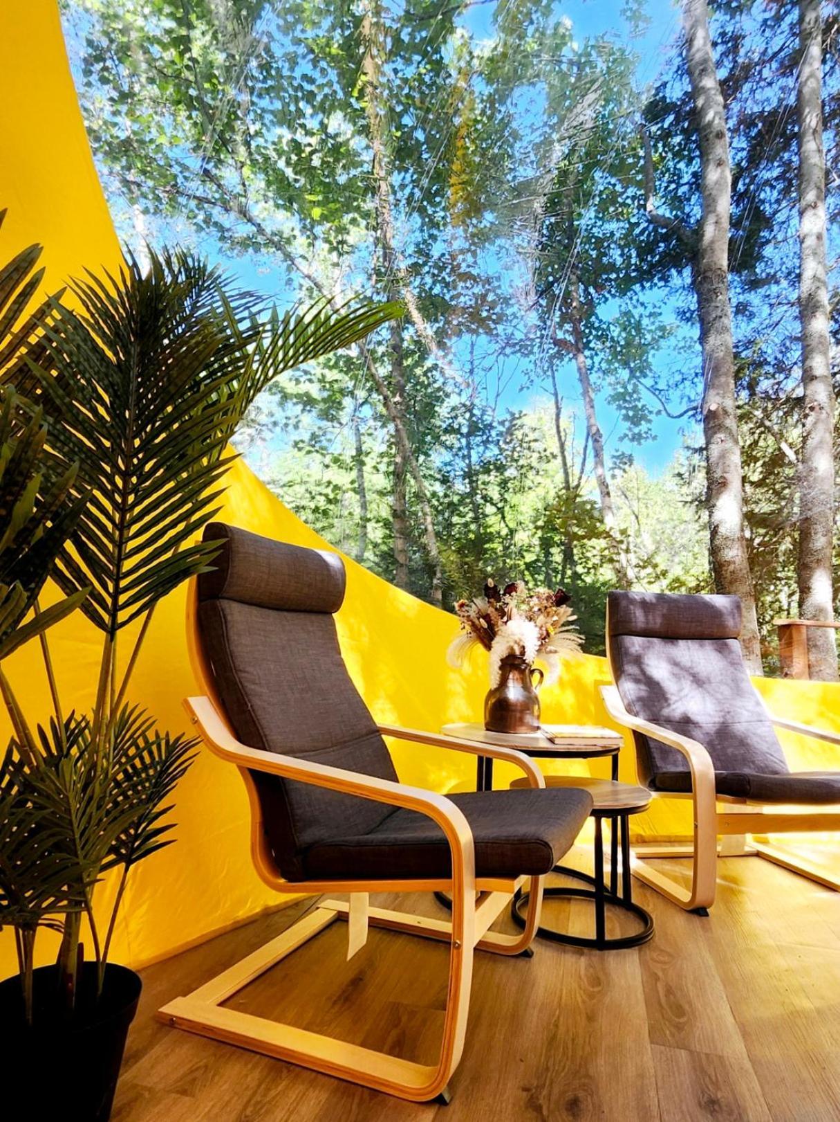 Hotel Estrella Glamping à Caraquet Extérieur photo